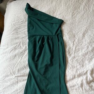 Emerald Green One-Shoulder maxi Dress